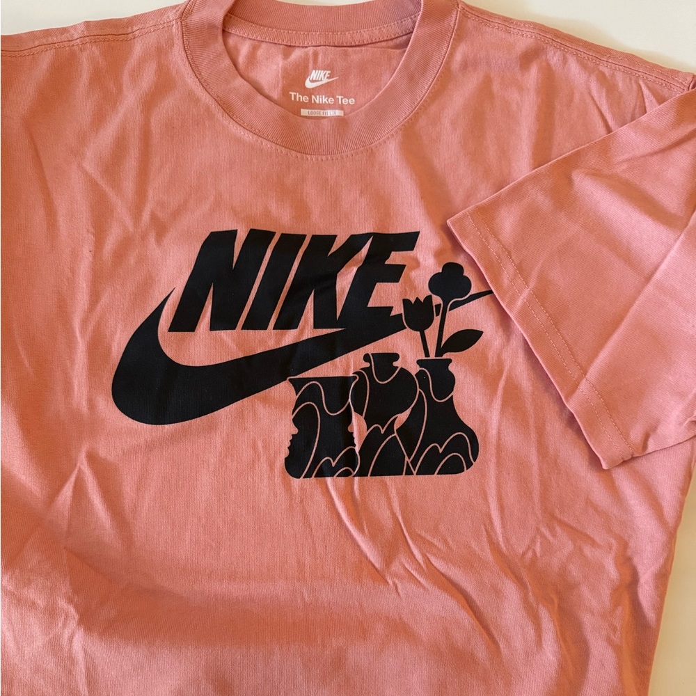 Men’s Nike t-shirt sz S - like New